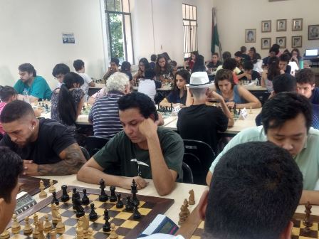 Biblioteca Municipal recebe primeiro torneio de xadrez do ano - Blog  Londrina